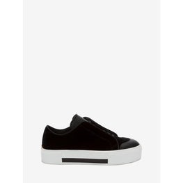 Low Cut Lace-Up Sneaker