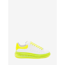Oversized Sneaker