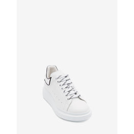 [DEFECTIVE] OVERSIZED TRAINER