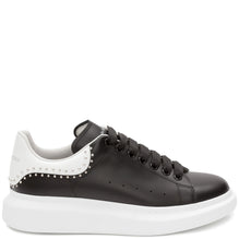 OVERSIZED TRAINER
