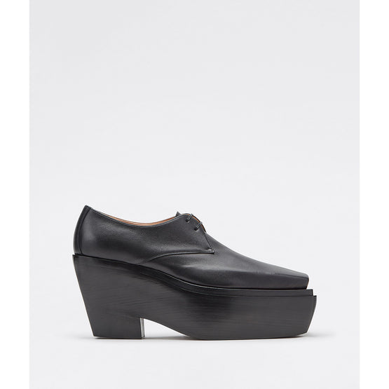 LACE UP - BLACK