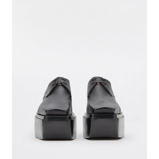 LACE UP - BLACK