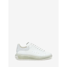 Oversized Sneaker