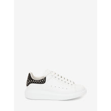 OVERSIZED TRAINER