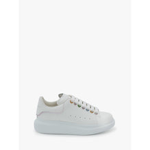 OVERSIZED TRAINER