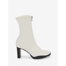 Slim Tread Boot