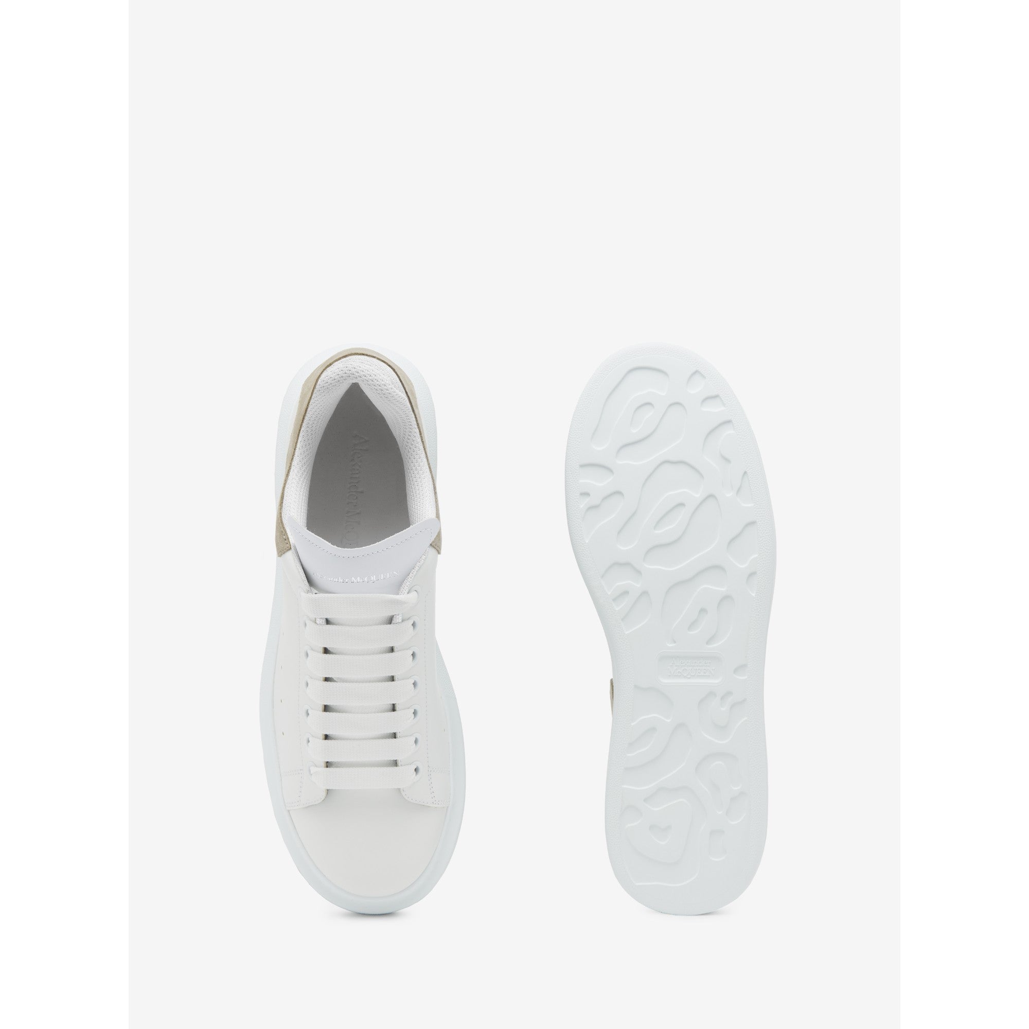 OVERSIZED TRAINER