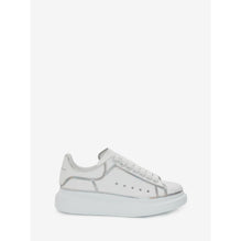 OVERSIZED TRAINER