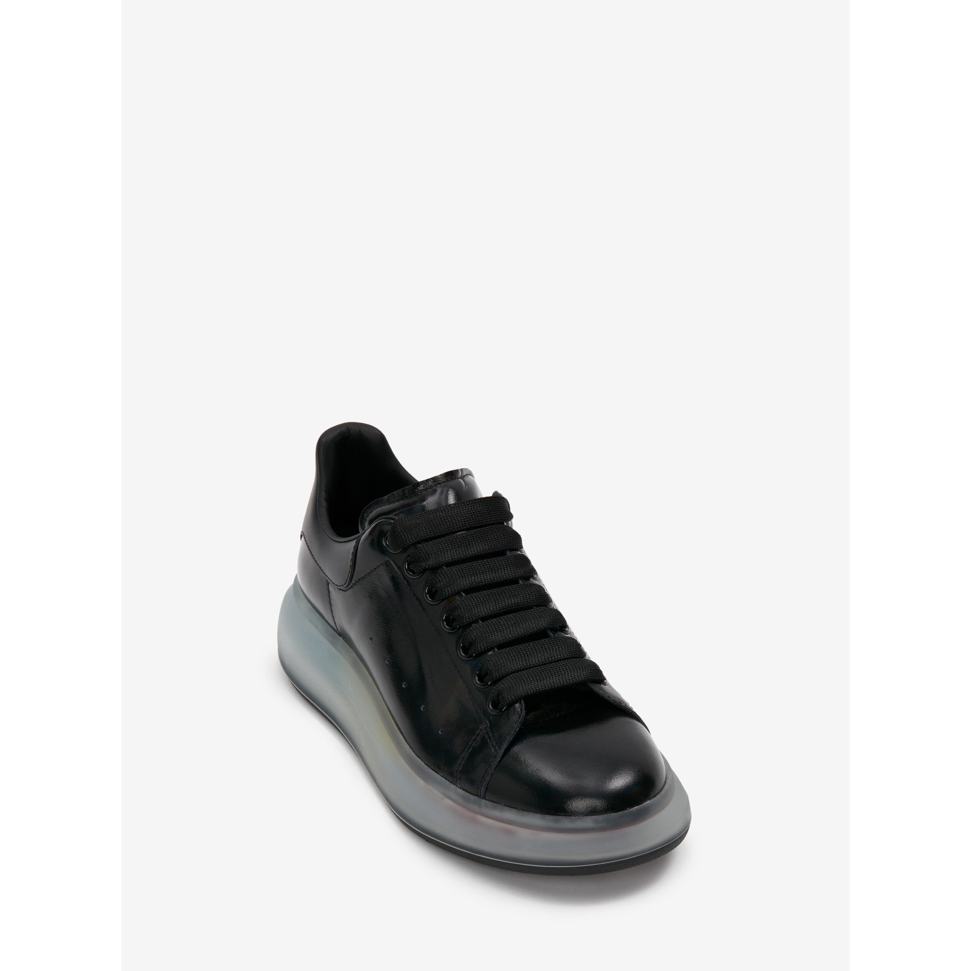 OVERSIZED TRAINER