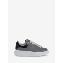 OVERSIZED TRAINER