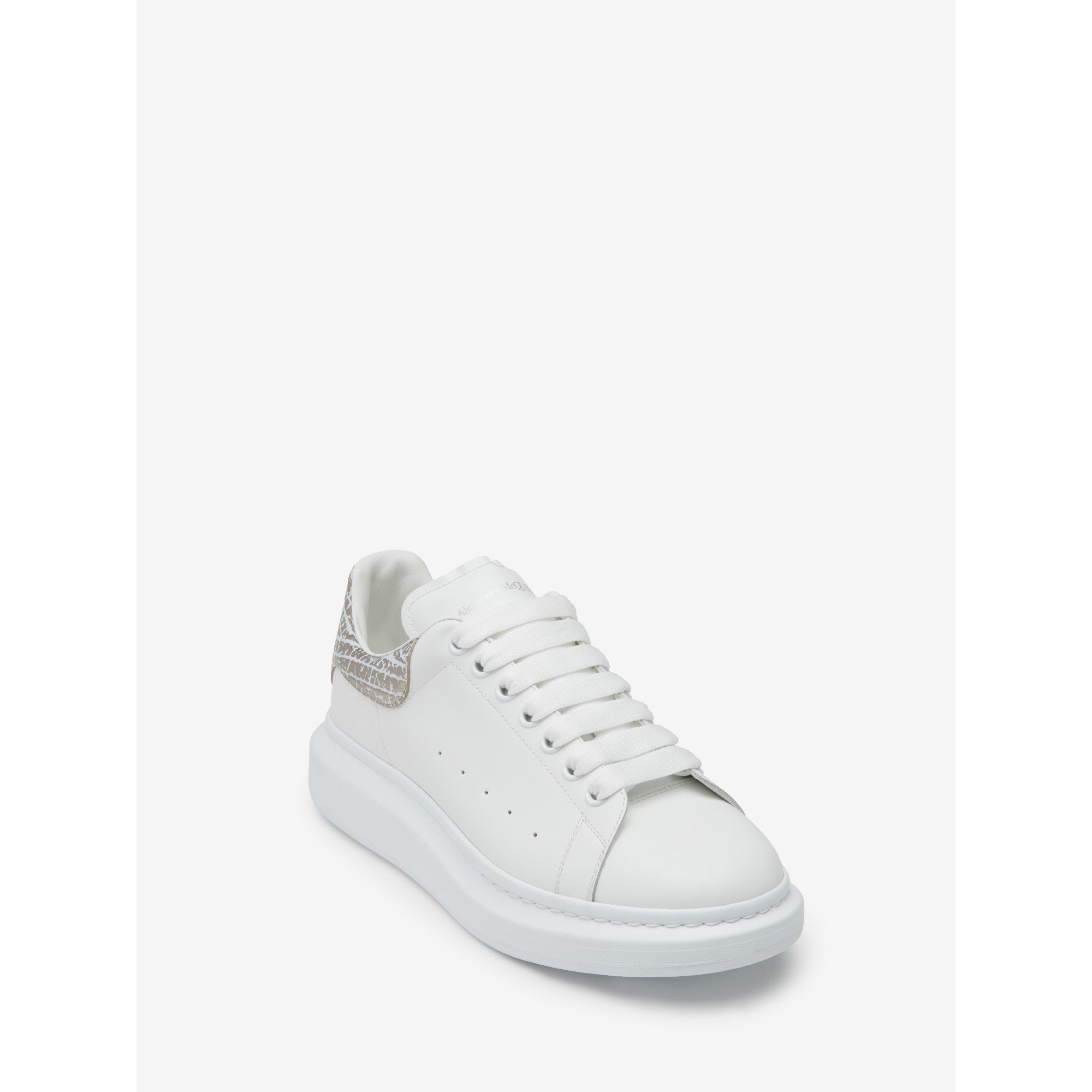 OVERSIZED TRAINER