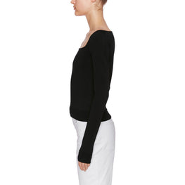 KNITWEAR