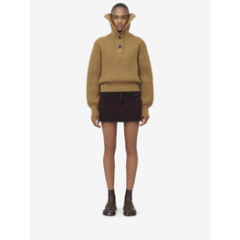 KNITWEAR