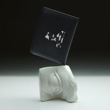 L'Homme A5 Pouch Trompe l'Oeil Jumping Calf Black - Ivory