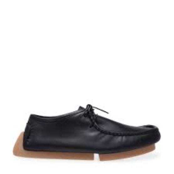 LACE UP - BLACK